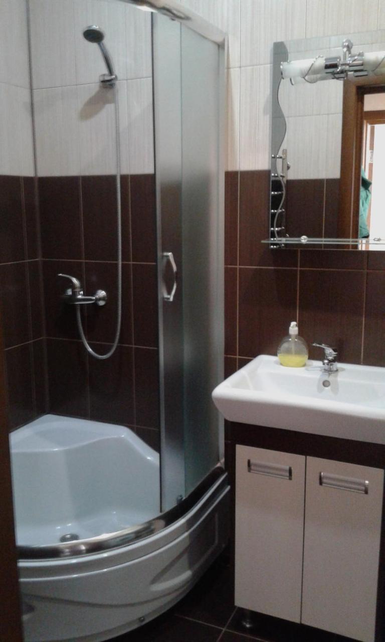 біля драматичного театру Apartment Ivano-Frankivsk